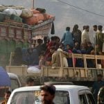 فطرت: بیش از ۹۰۰ مهاجر افغان به کشور برگشتند
