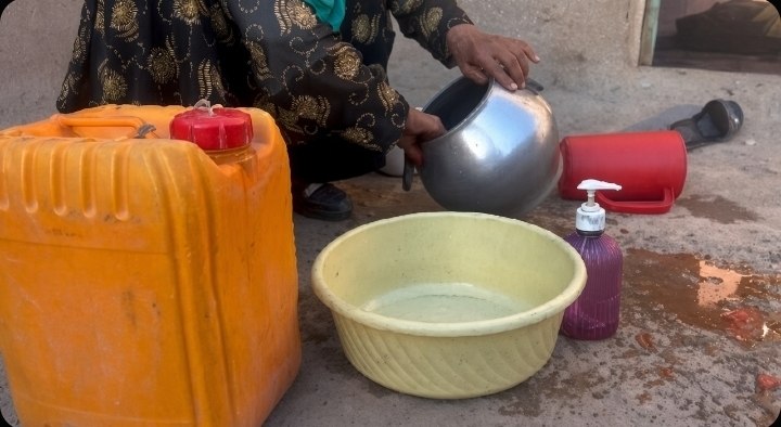 بیش از ۲۵ خانواده در حومه هرات در سرپناه‌های موقت زندگی می‌کنند
